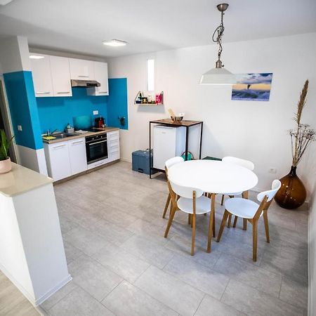 Aloha Apartments Capodistria Esterno foto