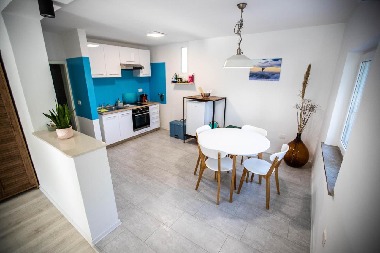 Aloha Apartments Capodistria Esterno foto