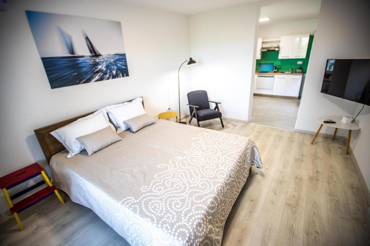 Aloha Apartments Capodistria Esterno foto